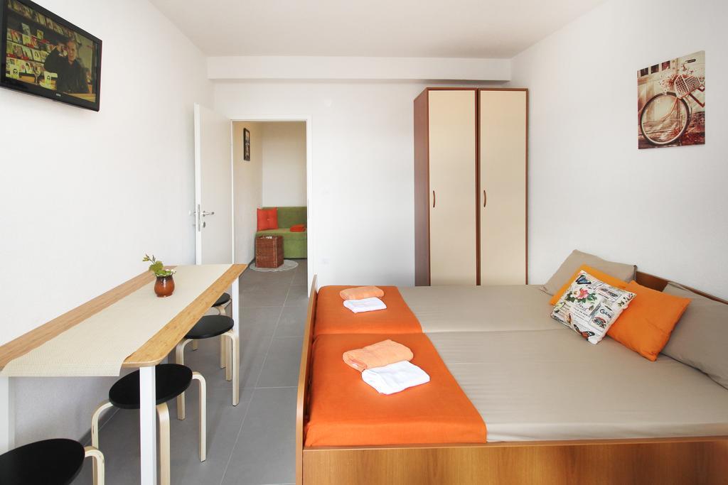 Stanicicke Apartments Baška Voda Kültér fotó