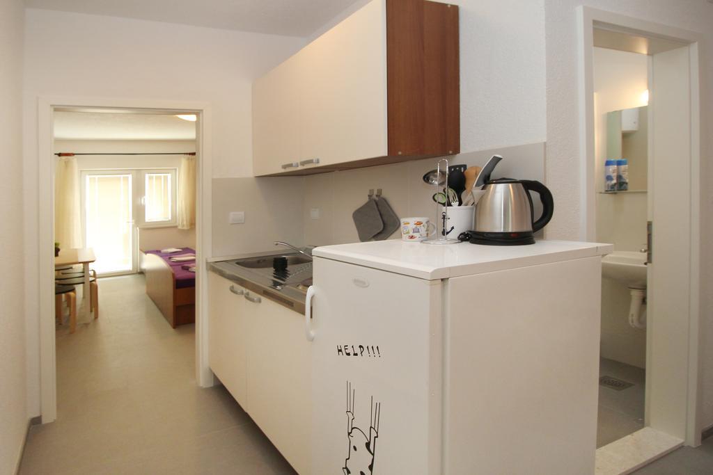 Stanicicke Apartments Baška Voda Kültér fotó