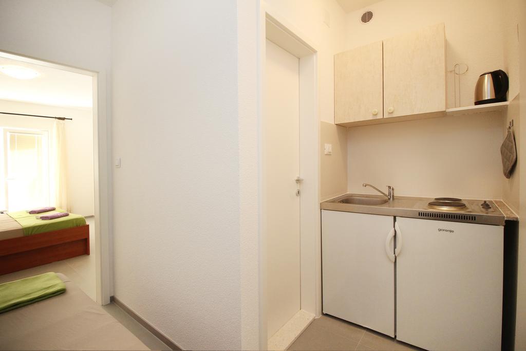 Stanicicke Apartments Baška Voda Kültér fotó