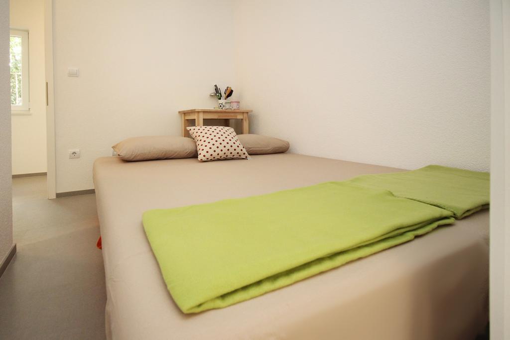 Stanicicke Apartments Baška Voda Kültér fotó