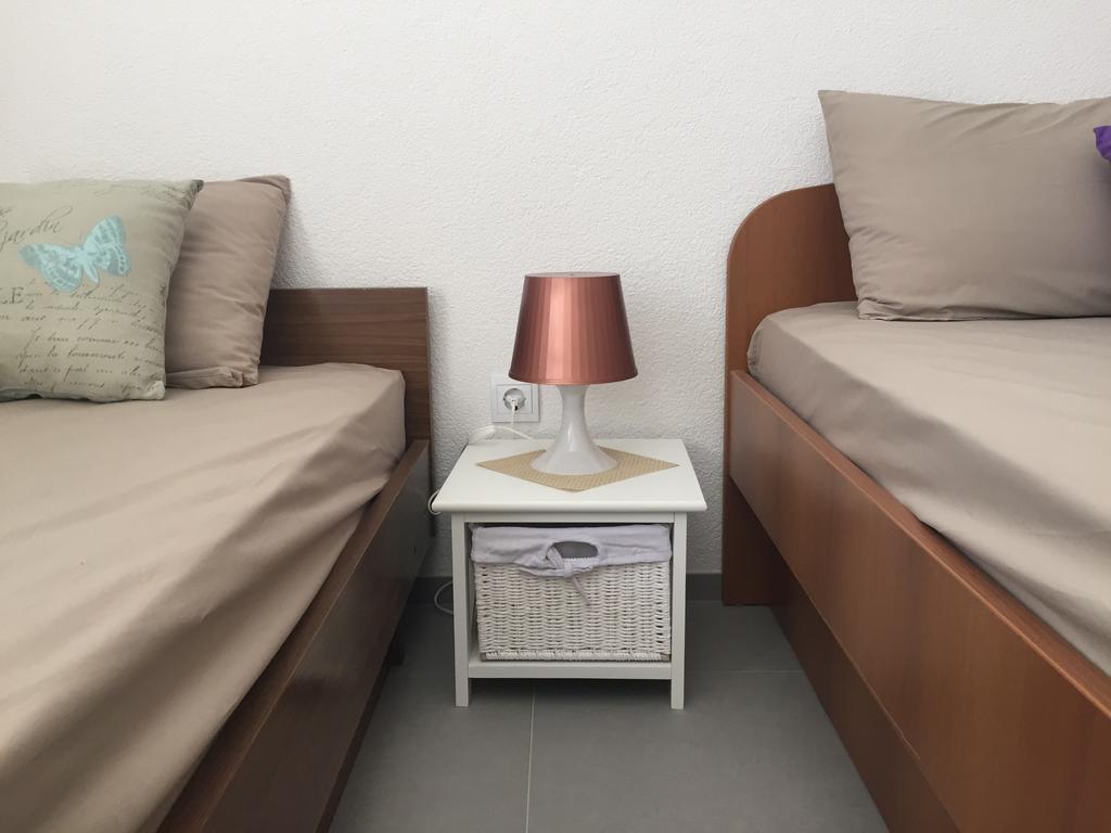 Stanicicke Apartments Baška Voda Kültér fotó
